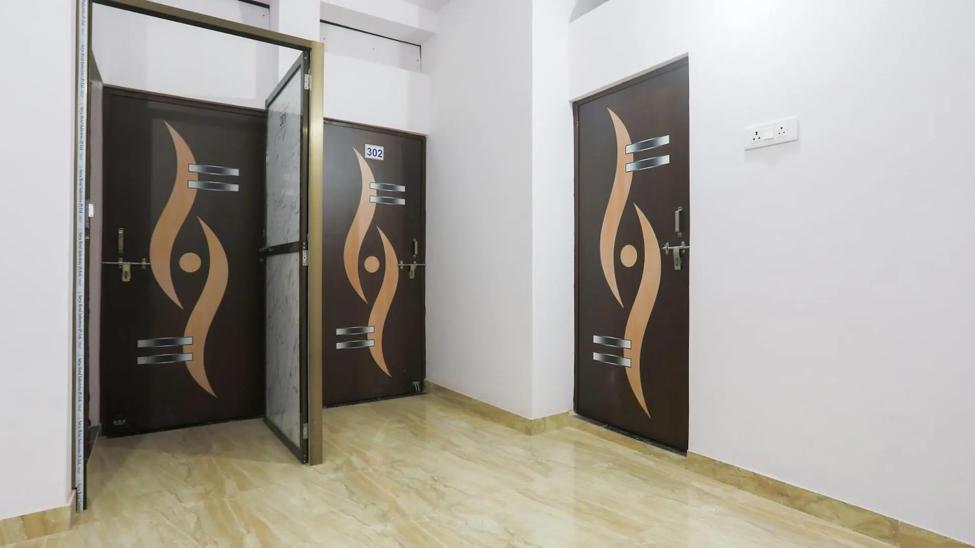 Hotel O National Banaras Inn Váránasí
