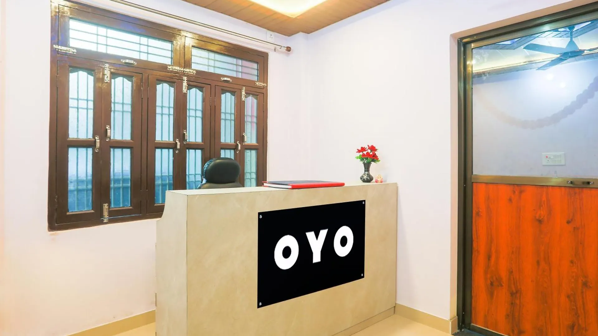 Hotel O National Banaras Inn Váránasí