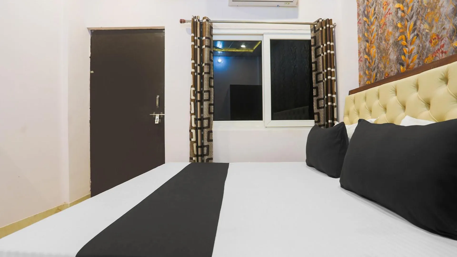 Hotel O National Banaras Inn location